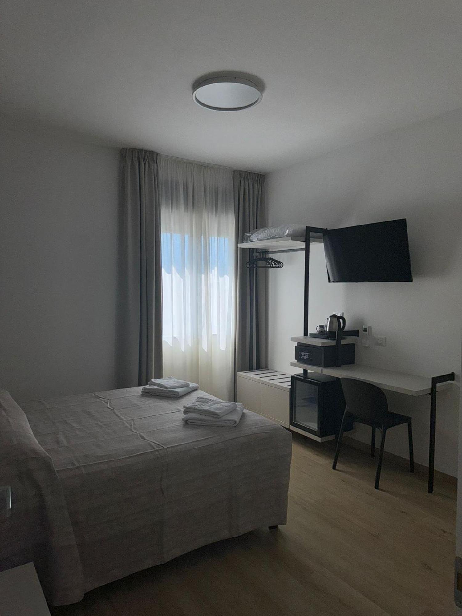 Guest House Al Porto Civitavecchia Exterior photo